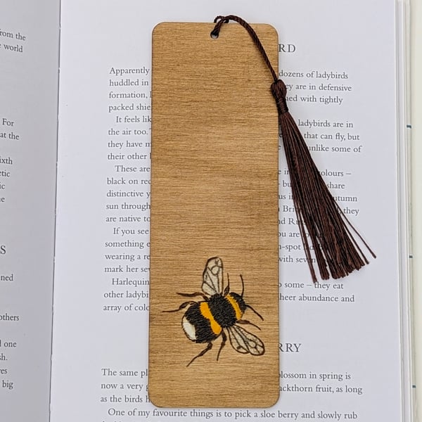 Pyrography bee bookmark, stocking filler gift for a bee lover