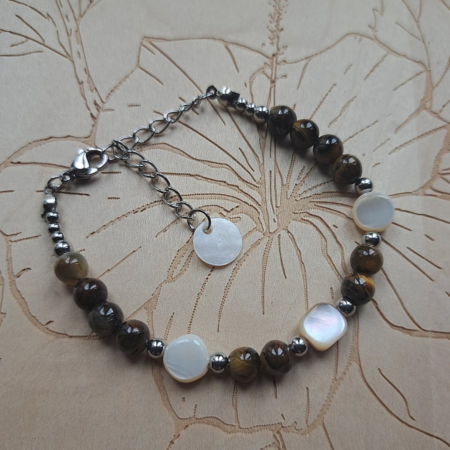 Tigers Eye and Shell bracelet 