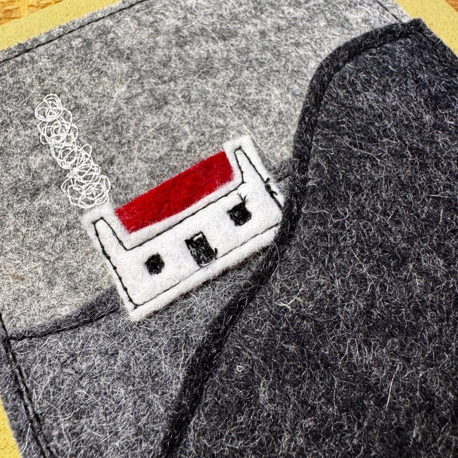 The Wee Bothy - Felt Freehand Embroidery 
