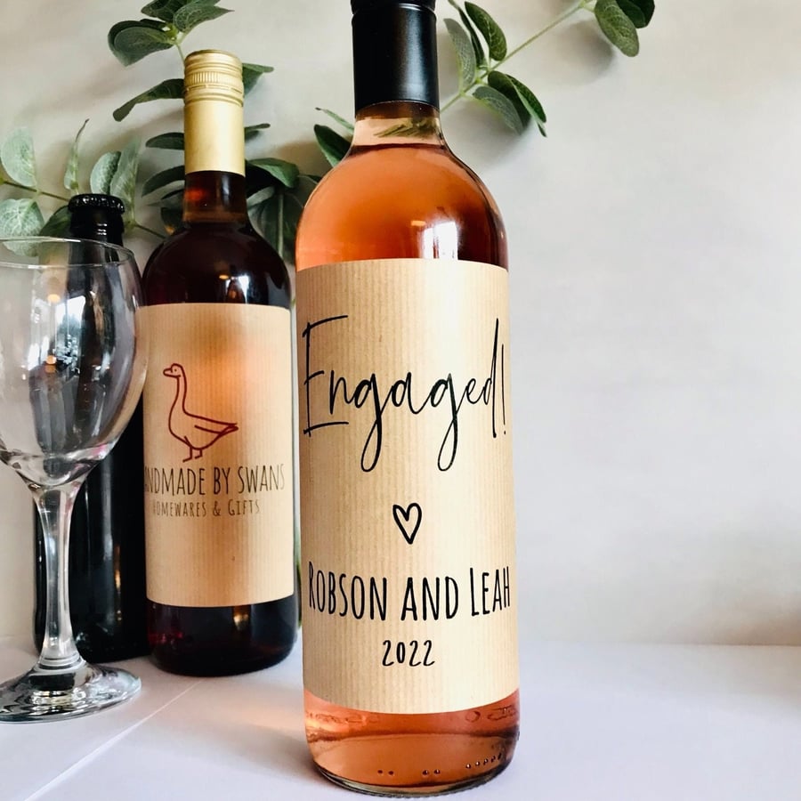Engagement wine label, personalised engagement gift, engaged heart, engagement a