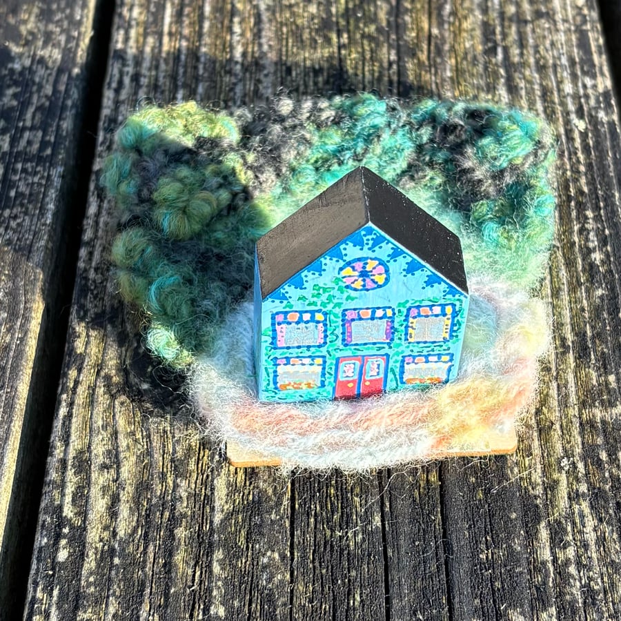 Little hand painted wooden house with a needle felted garden shelf ornament 
