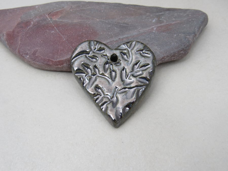 Medium Metallic Silver Leaf Texture Heart Shaped Ceramic Pendant