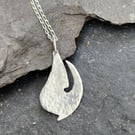 Maori Hei Matau fishhook good luck pendant