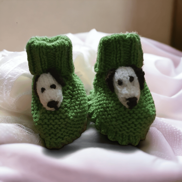 Hand knitted baby booties 3-6 months with dogs
