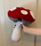 Gary the Toadstool - Gary y Madarch - Image 4