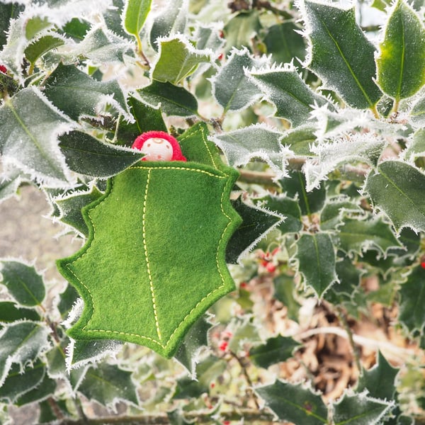 Holly leaf baby