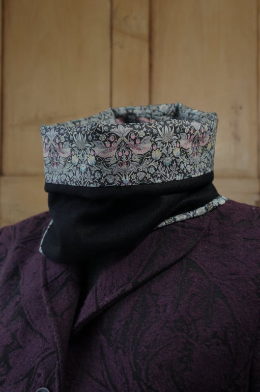 William Morris Snood Strawberry Thief Grey