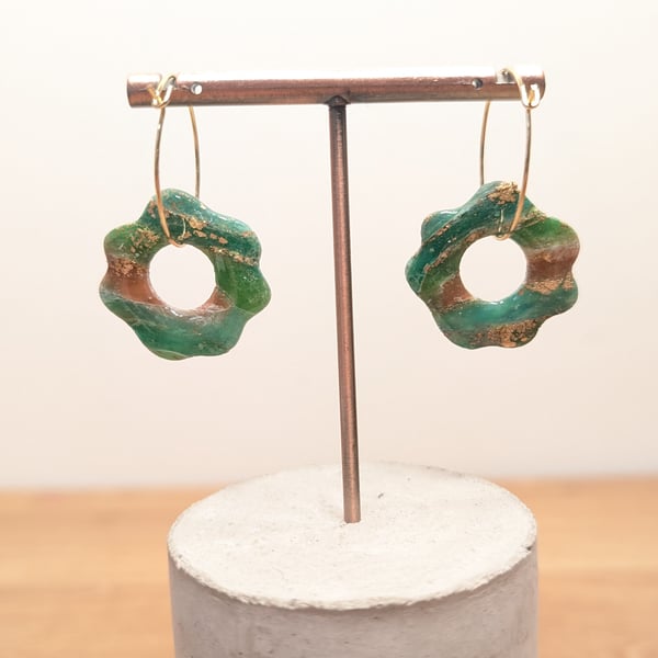 Green earthy agate flower hoop earrings
