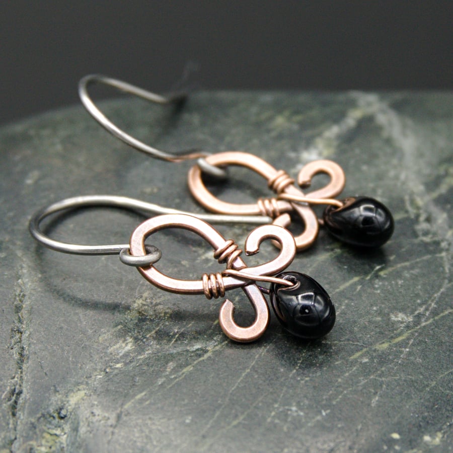 Hammered Copper Wire Earrings with Black Drops