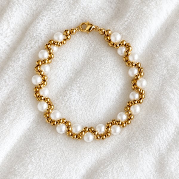 Gold Pearl , Delicate Beaded Bracelet, Elegant Jewellery, Gift for Her