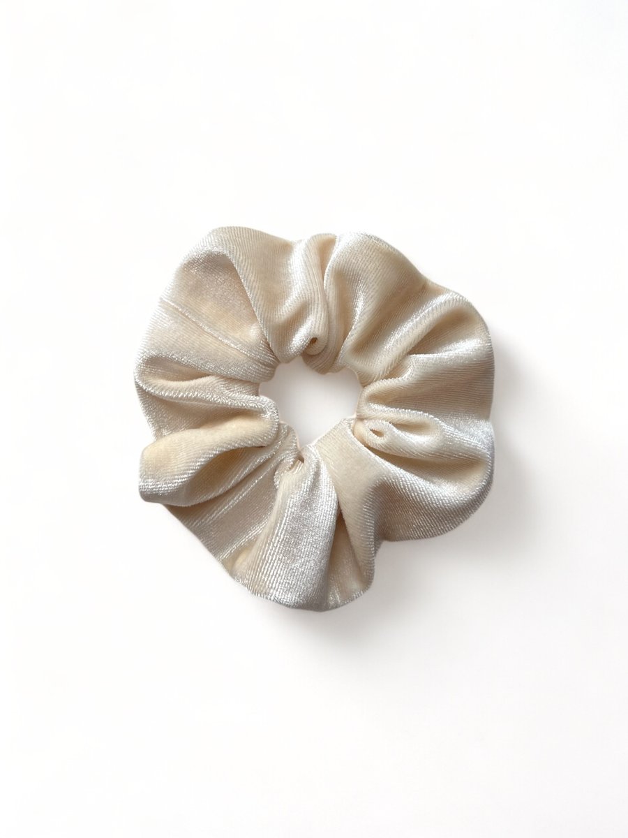 Cream Velvet Scrunchie - Large