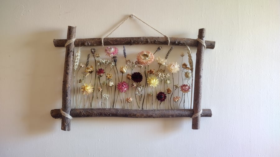 Dried flower wall hanging
