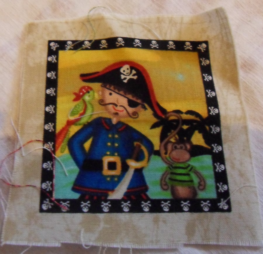 100% cotton fabric squares. Pirates and parrot (60)