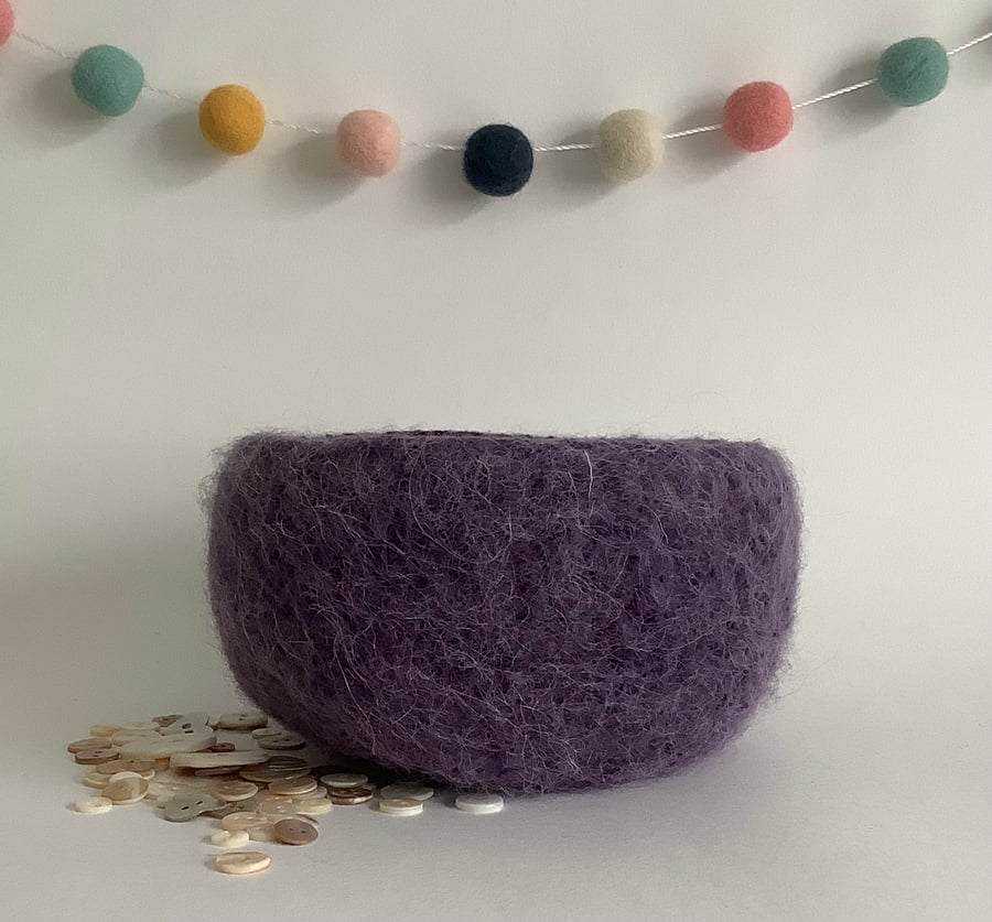 FELTED 'FUSSPOT'  BOWL ,desk tidy .Purple.