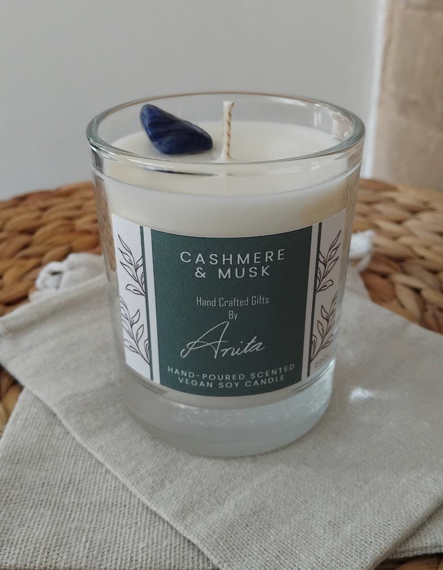 Cashmere and Musk scented vegan soy wax candle