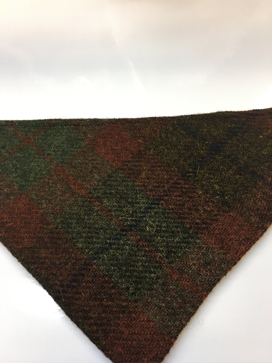 Slide on Dog Bandana Green and Brown Check Harris Tweed With cotton reverse.