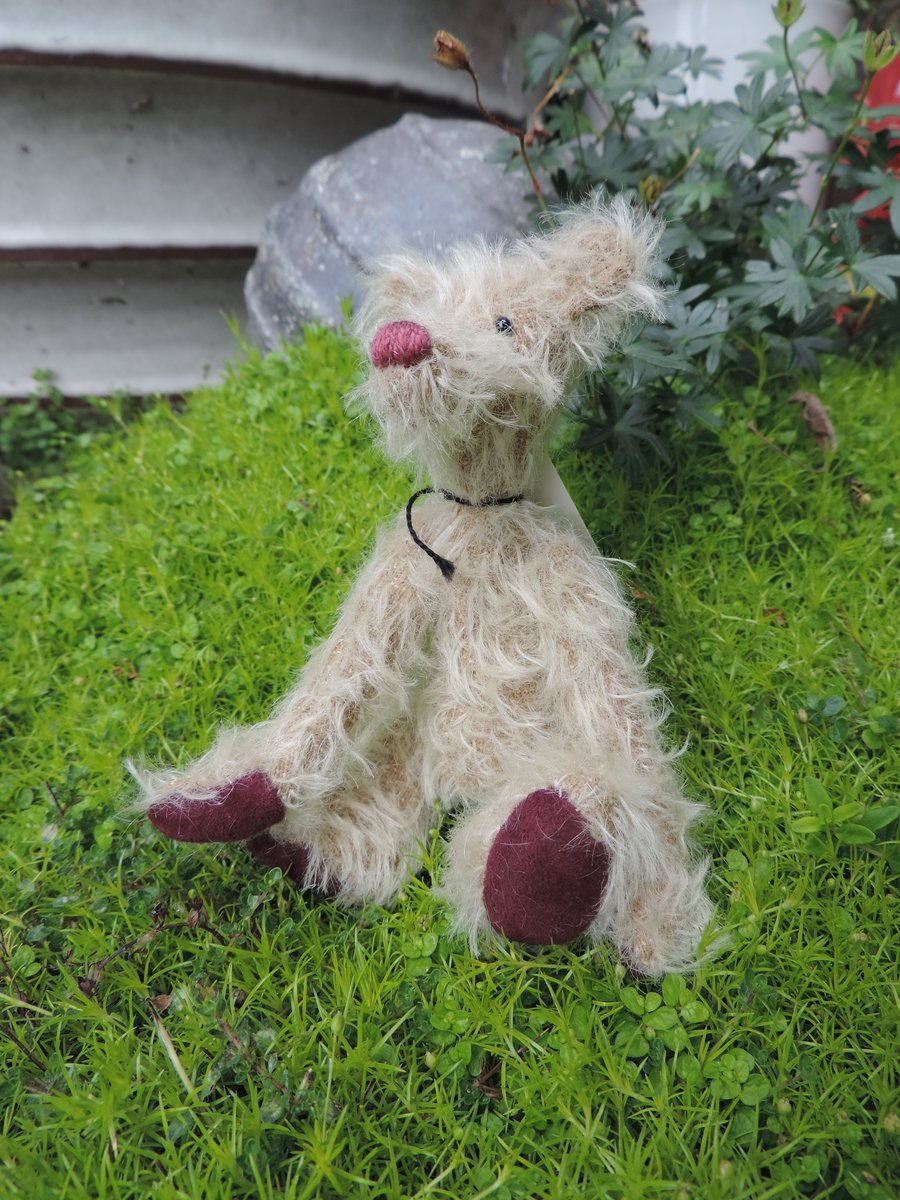 5 INCH TRADITIONALLY HANDMADE BEAR.