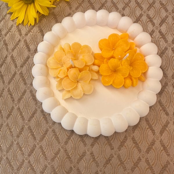 Handcrafted bubble tray with Floral Decorative Candles Set of 2 (Yellow )