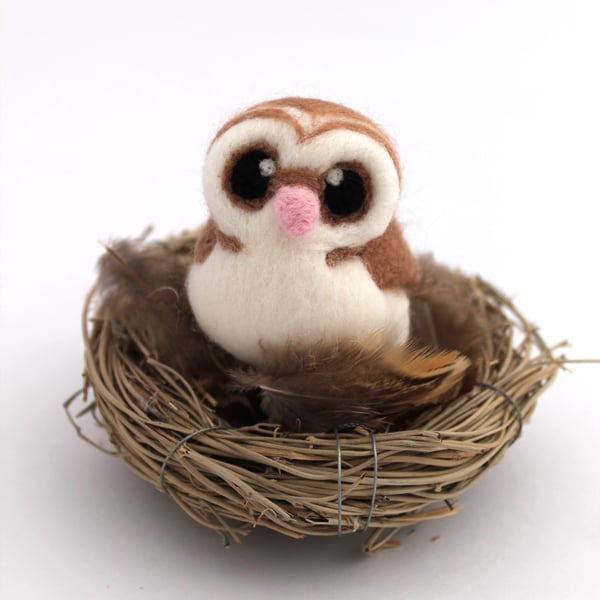 Mini Barn Owl in Dark Beige