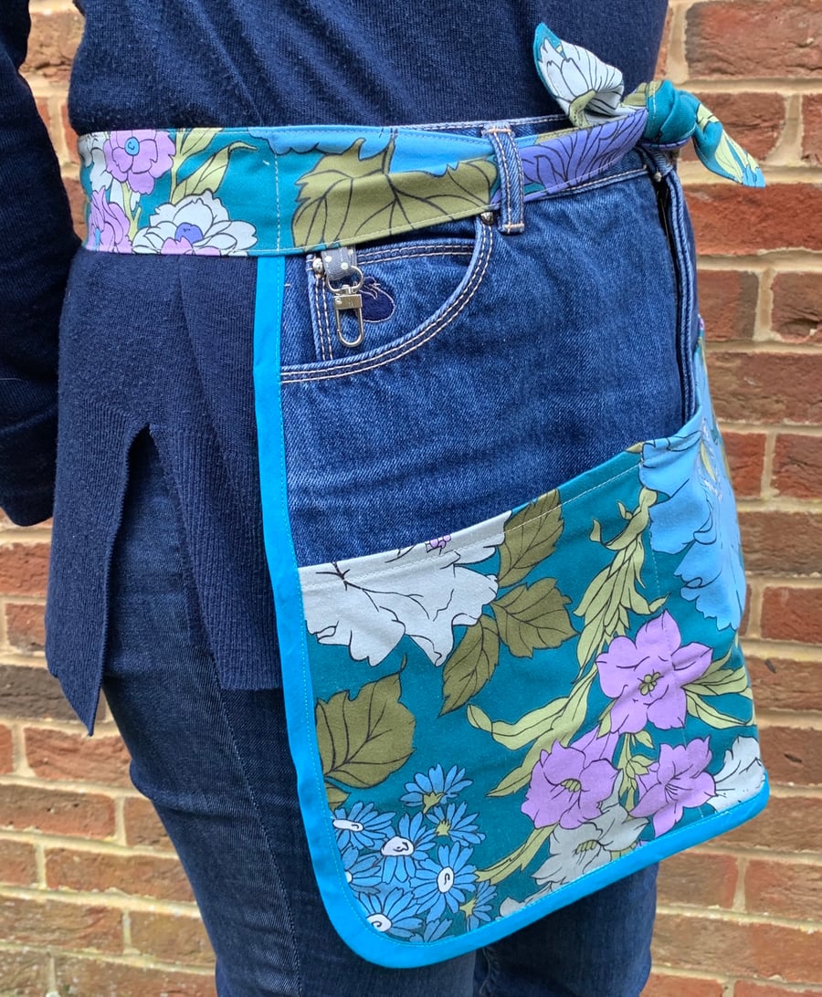 Tool belt apron from recycled jeans