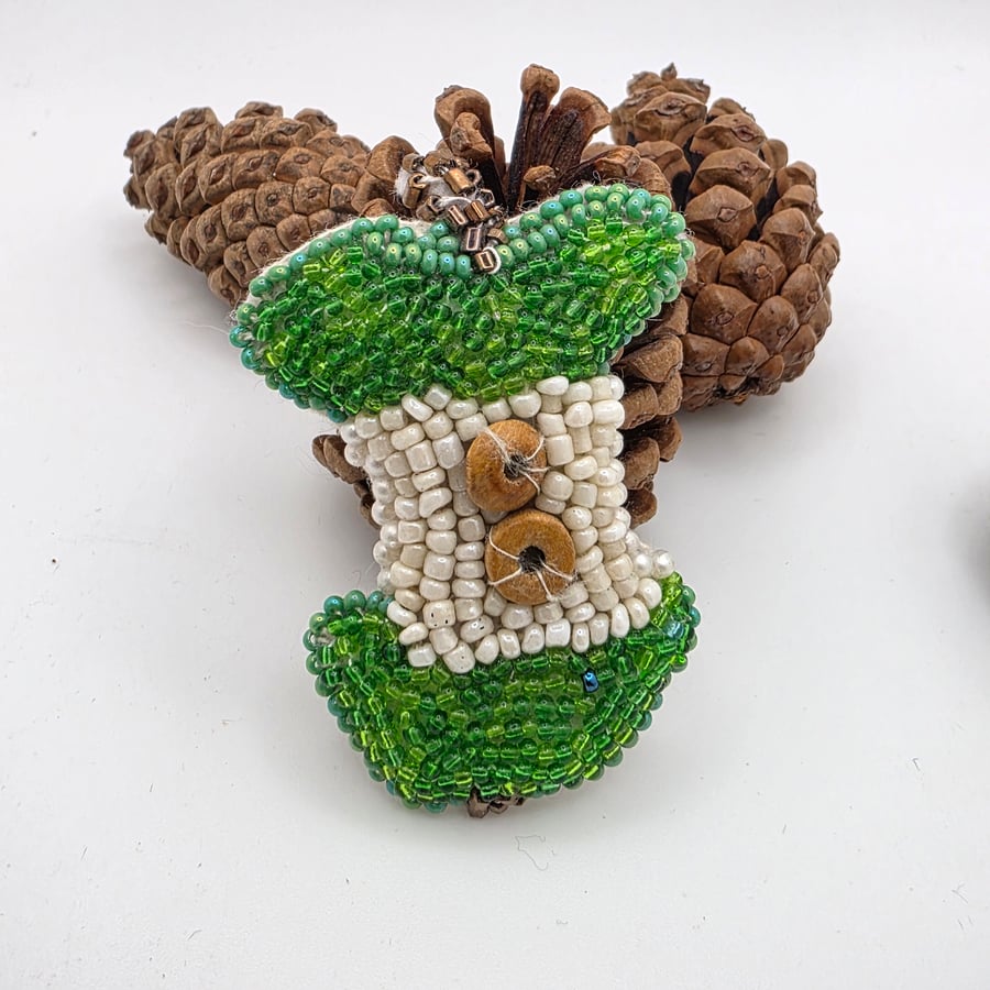 Apple Core bead embroidered brooch