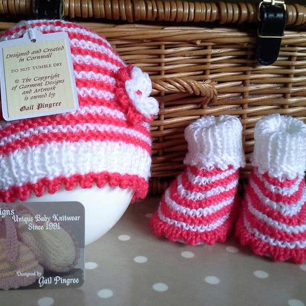 Baby Girl's Beanie Hat & Booties Gift Set  0-6 months size