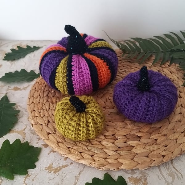 Crochet Witches Pumpkins Halloween Decoration Display