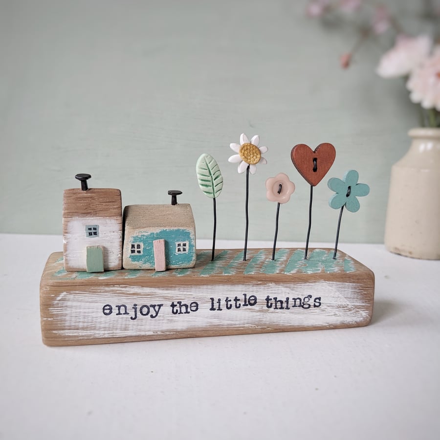 Little Wooden Houses with Clay & Button Garden 'Enjoy the little things'