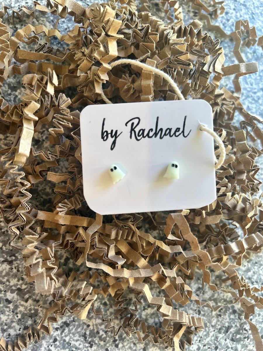 Glow in the dark spooky ghosts