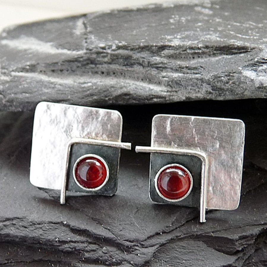 Sterling Silver Studs with Garnet, S5