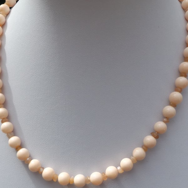 Peach shell pearl 18" necklace with peach moonstone