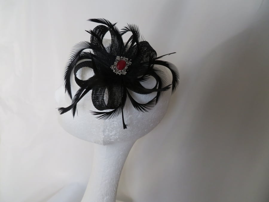 Black Feather & Blood Red Crystal Small Sinamay Loop Clip In Fascinator
