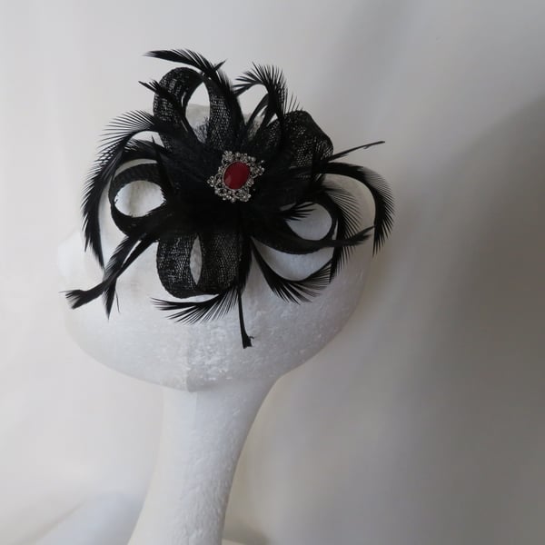 Black Feather & Blood Red Crystal Small Sinamay Loop Clip In Fascinator