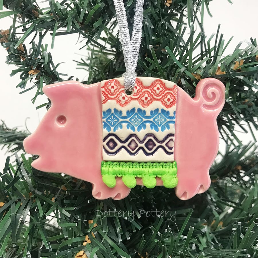 Ceramic Pig In Blanket decoration Pottery Christmas decoration green trim