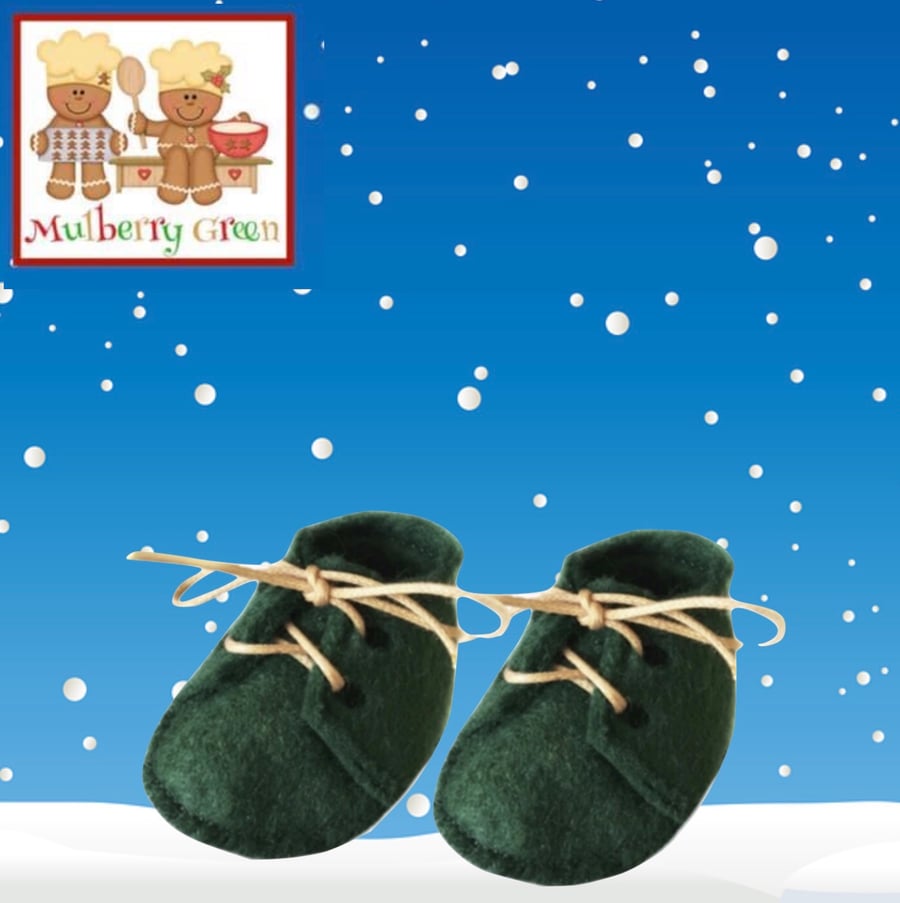 Bottle Green Lace-up Shoes