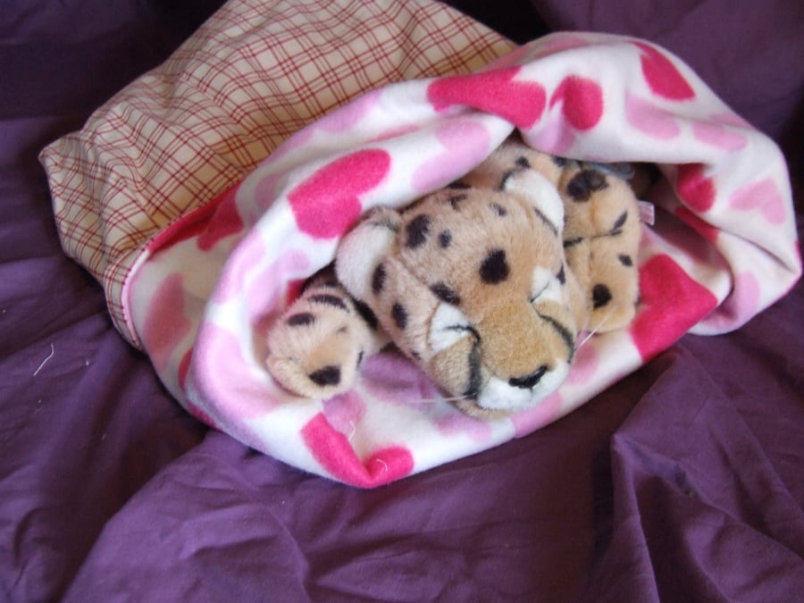 Lovely soft snuggle sack for cat or small dog