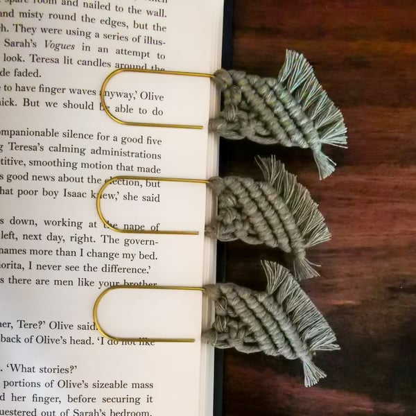 Handmade macrame mini paperclip bookmarks,set of 3 diary or journal tags