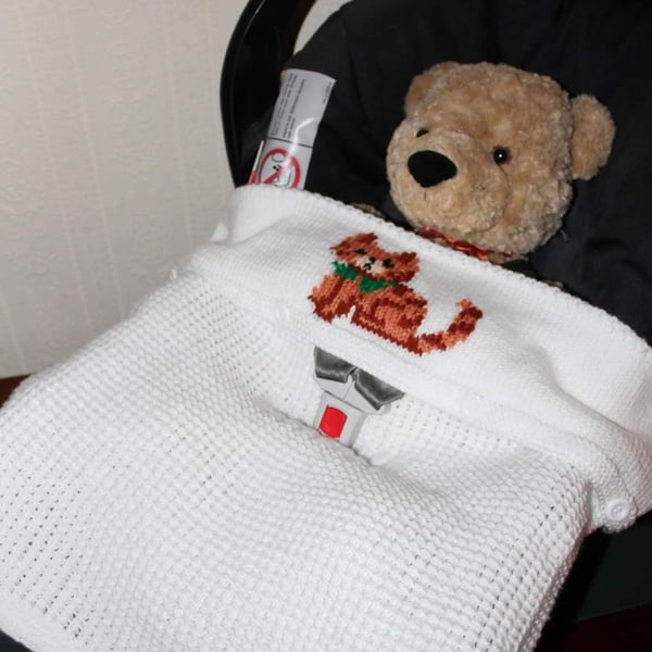 FIRST SIZE BABY CAR SEAT BLANKET
