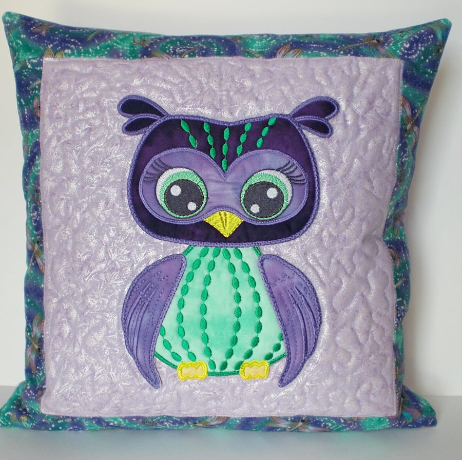 SALE: Cushion cover, Owl appliqué 