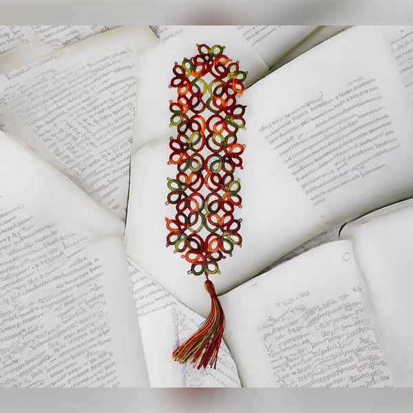 Tatted lace bookmark