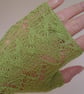 Lace fingerless gloves - Image 2