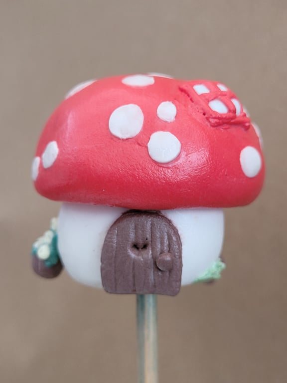Red attic room  mushroom Fairy home House plant pot ornament - Pot Pal
