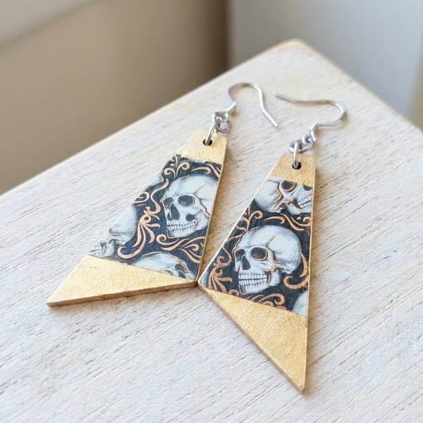 Gothic Skull Earrings – Wooden Teardrop Dangles with Shiny Golden Finish
