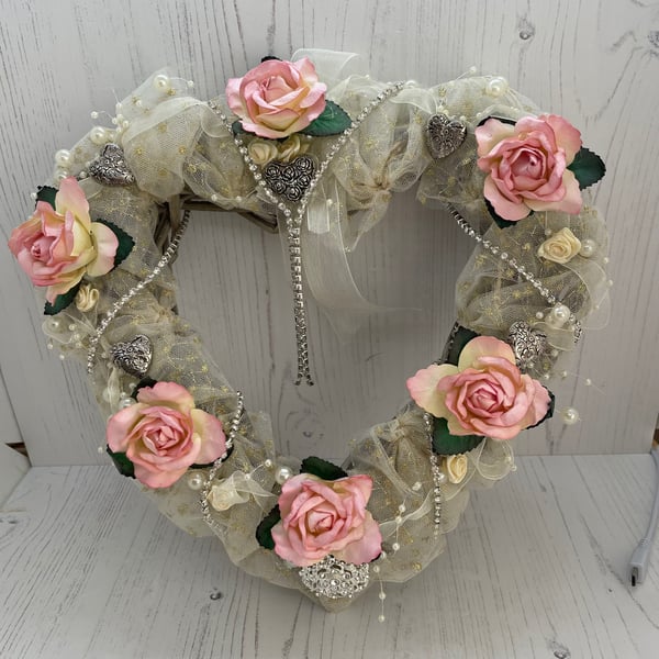 Wedding - Rose Heart Wreath by Carolee Crafts PB1 - 0020