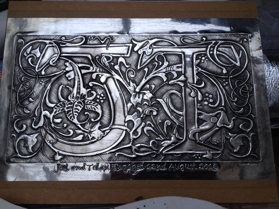 Initials J and E pewter plaque for Sue