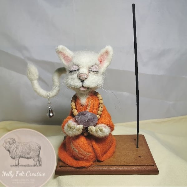 Needle Felted Meditating Buddha Cat with Amethyst and Incense OOAK bespoke 