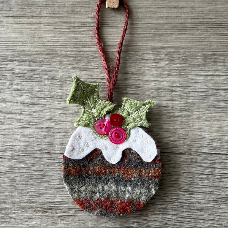  Christmas Pudding Wool Hanging Decoration 