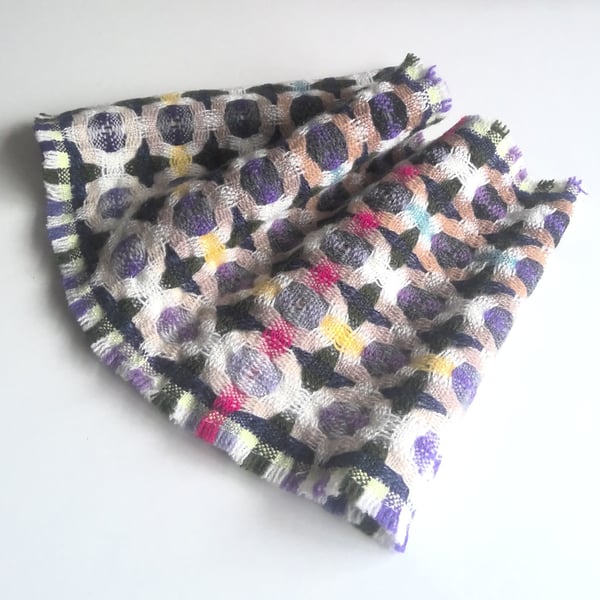 Handwoven Lambswool Cowl in Purple and Navy 4