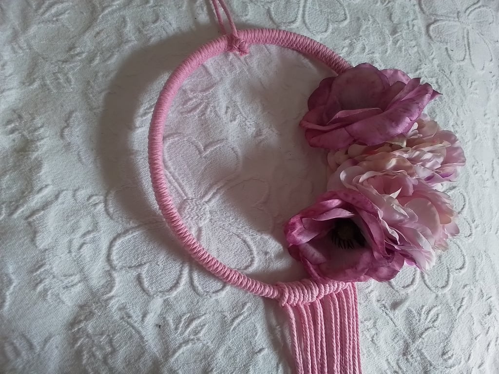 Hanging flower hoop. Ref 251