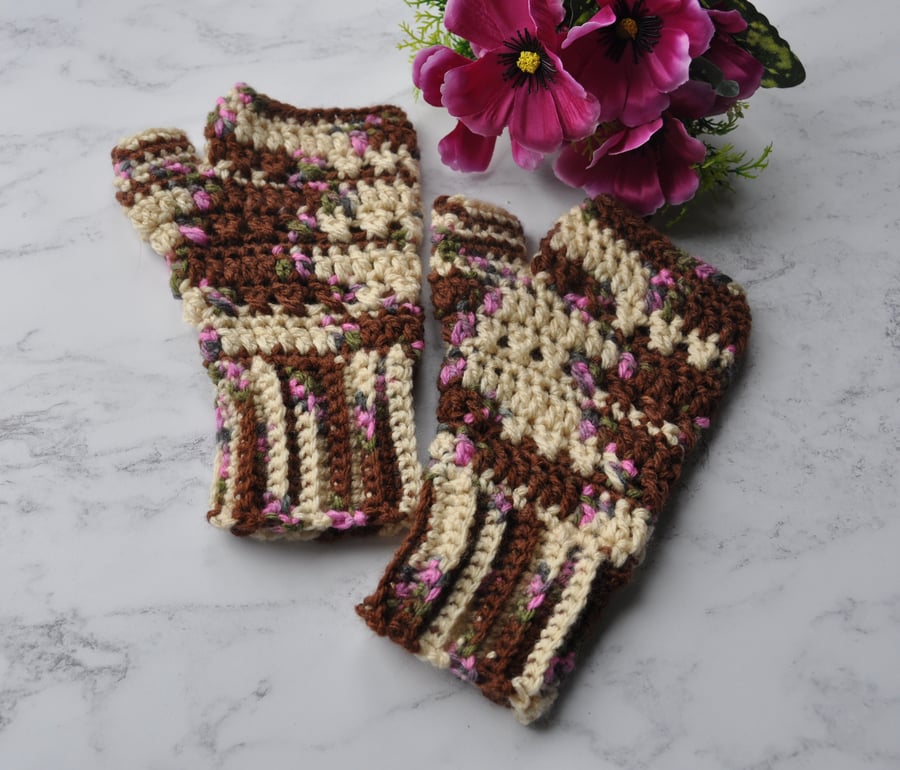 Hand Crochet Fingerless Gloves Mittens Mitts Chocolate Rose Ombre Free Post